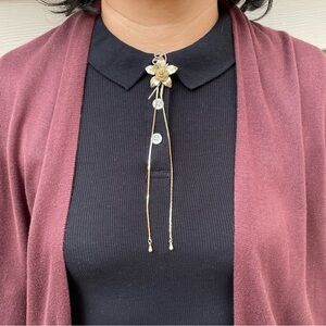 Gold Flower Style Bolo Necklace